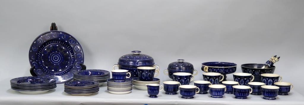 30+ Piece Arabia Finland Dinner and Coffee Service (1 of 9)