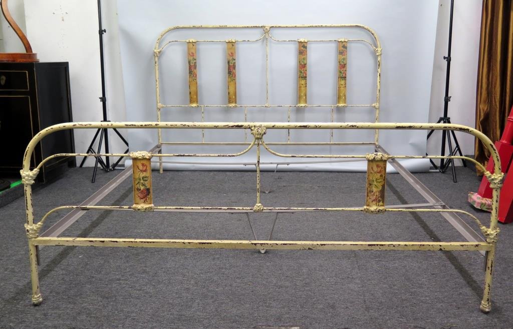 Vintage Painted Cast Iron Bed (1 of 4)