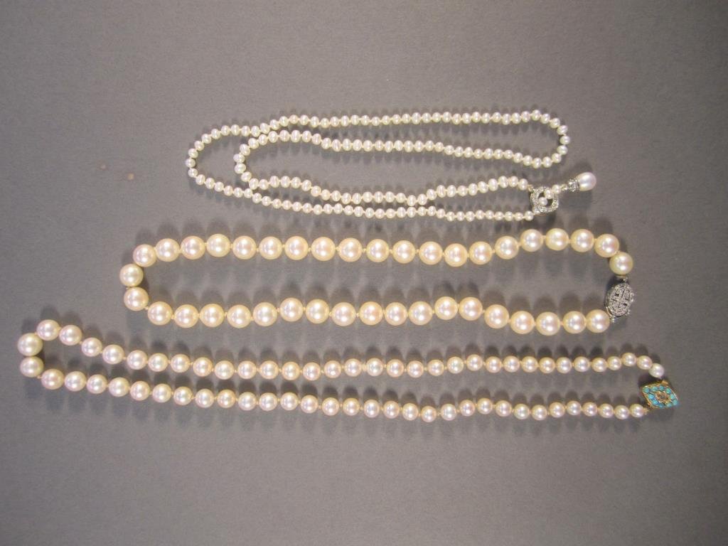 3 Faux and Pearl Necklaces (1 of 5)