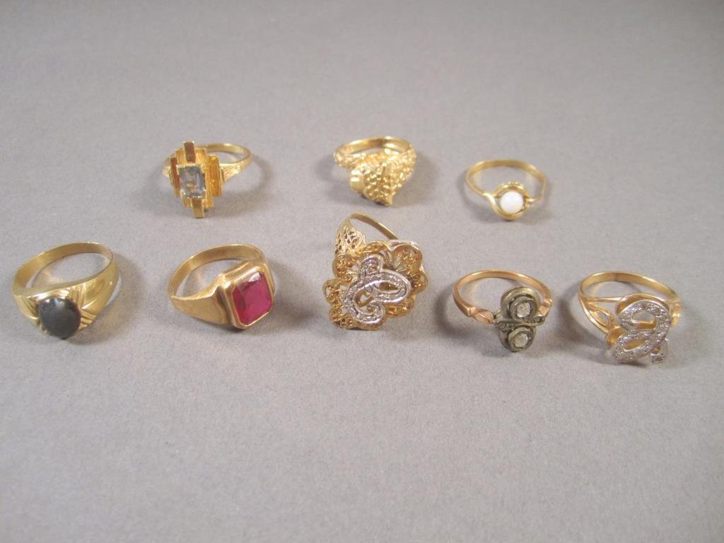 8 Assorted 14K Gold Rings (1 of 3)