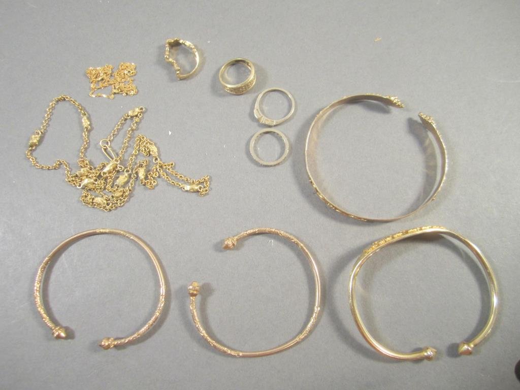 Assorted Gold Tone Jewelry (1 of 4)