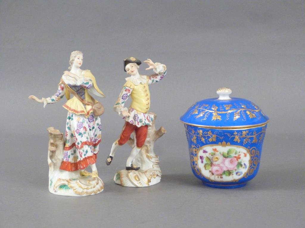 3 Porcelain Articles (1 of 4)
