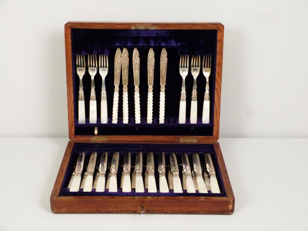 2 Mother of Pearl Handle Fish Sets (1 of 7)