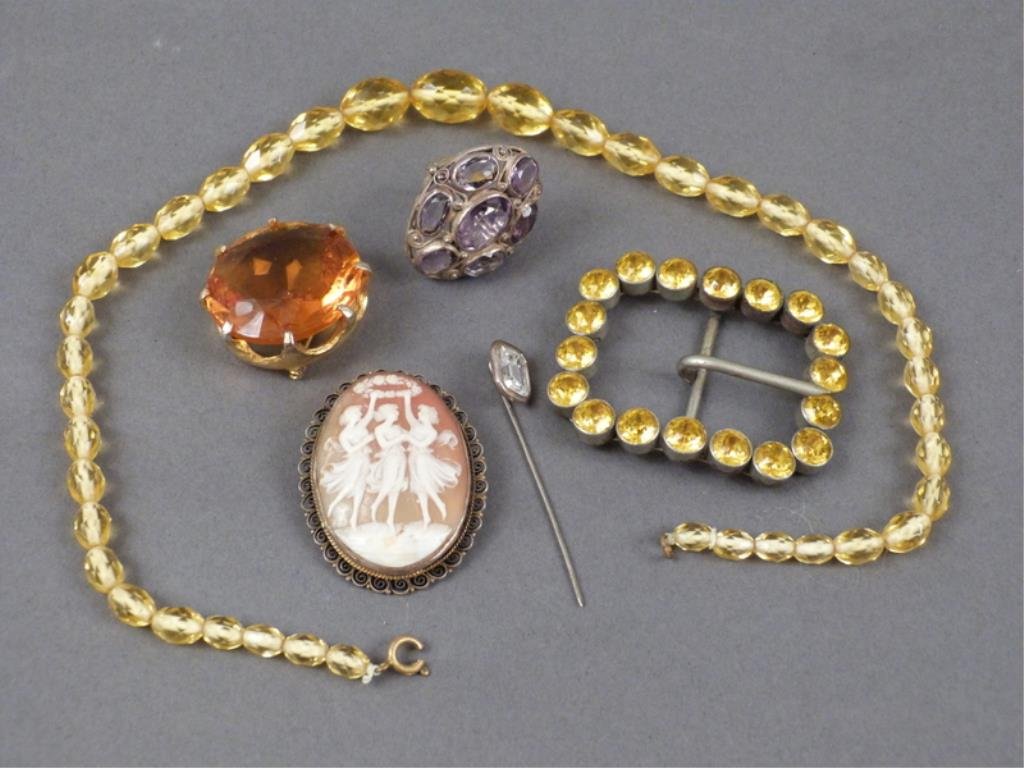 Assorted Costume Jewelry (1 of 4)