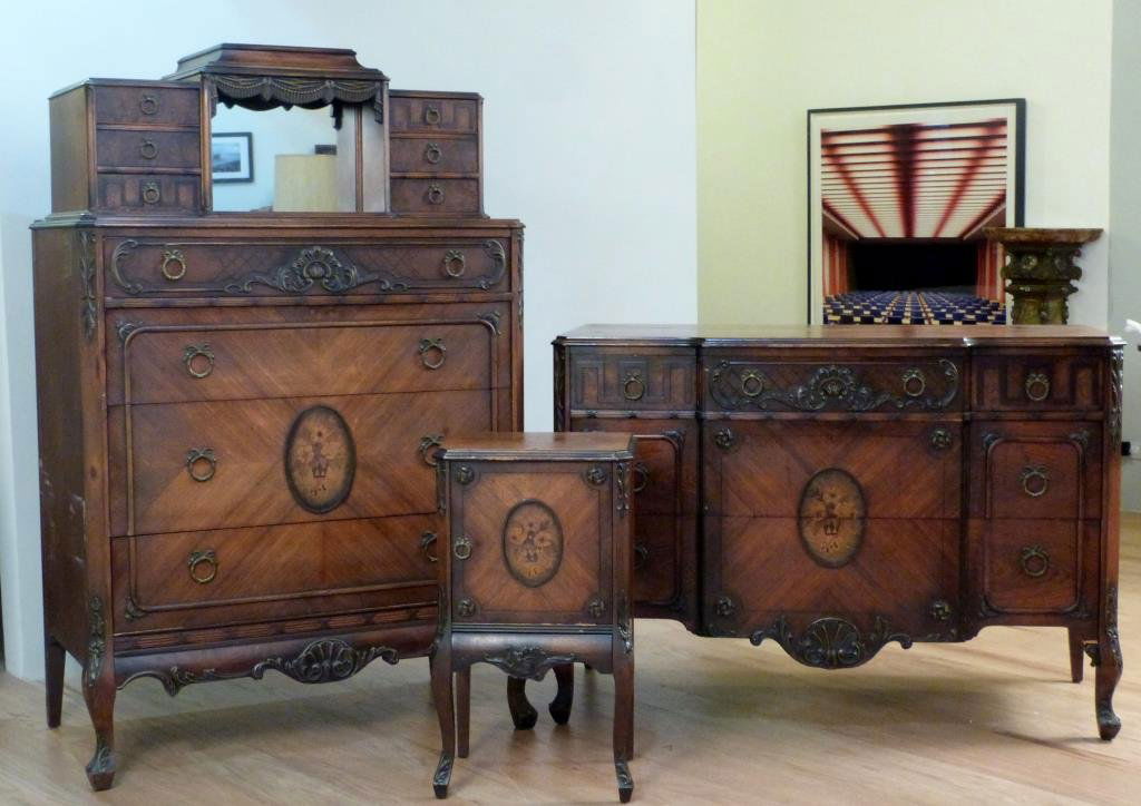 3 Piece Georgian Style Bedroom Set (1 of 10)