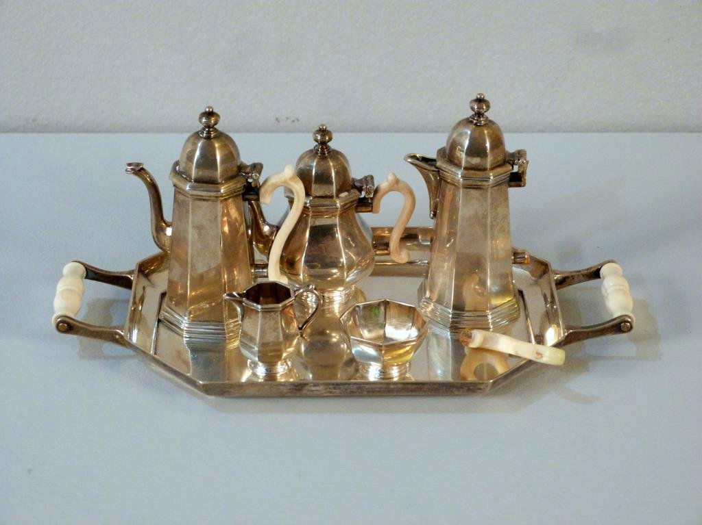 Asprey Sterling Mini Coffee Service (1 of 4)