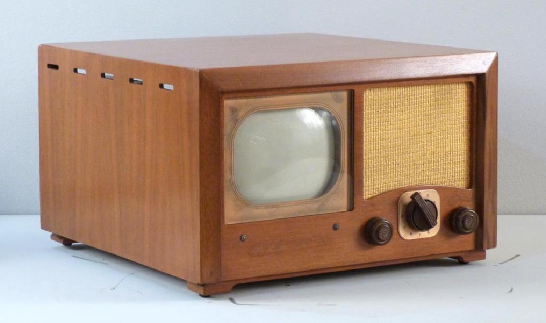 1948 Admiral Television Set (1 of 3)