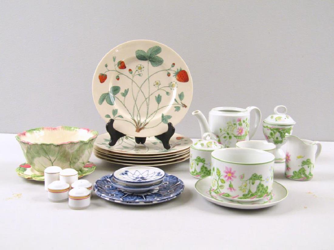 Assorted Porcelain Articles (1 of 4)