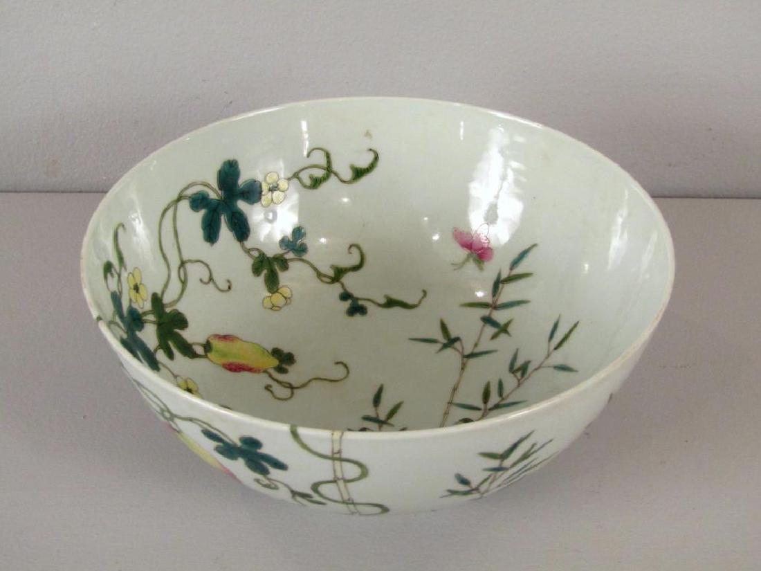 Chinese Porcelain Fruit Bowl (1 of 8)