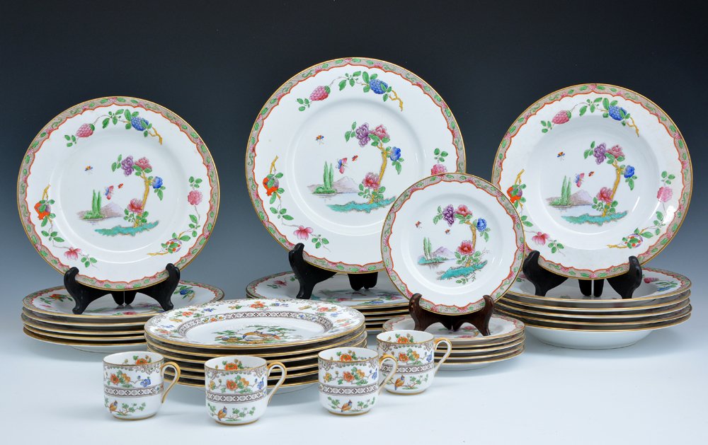 Copeland Spode Pekin partial dinner service plus extras (1 of 2)