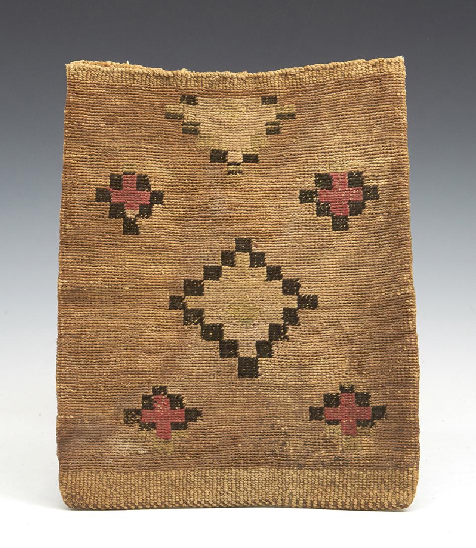 Nez Perce corn husk bag (1 of 2)
