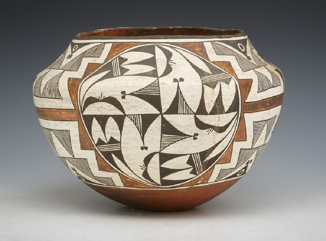 Late 19th/early 20th c Acoma Pueblo olla (1 of 4)
