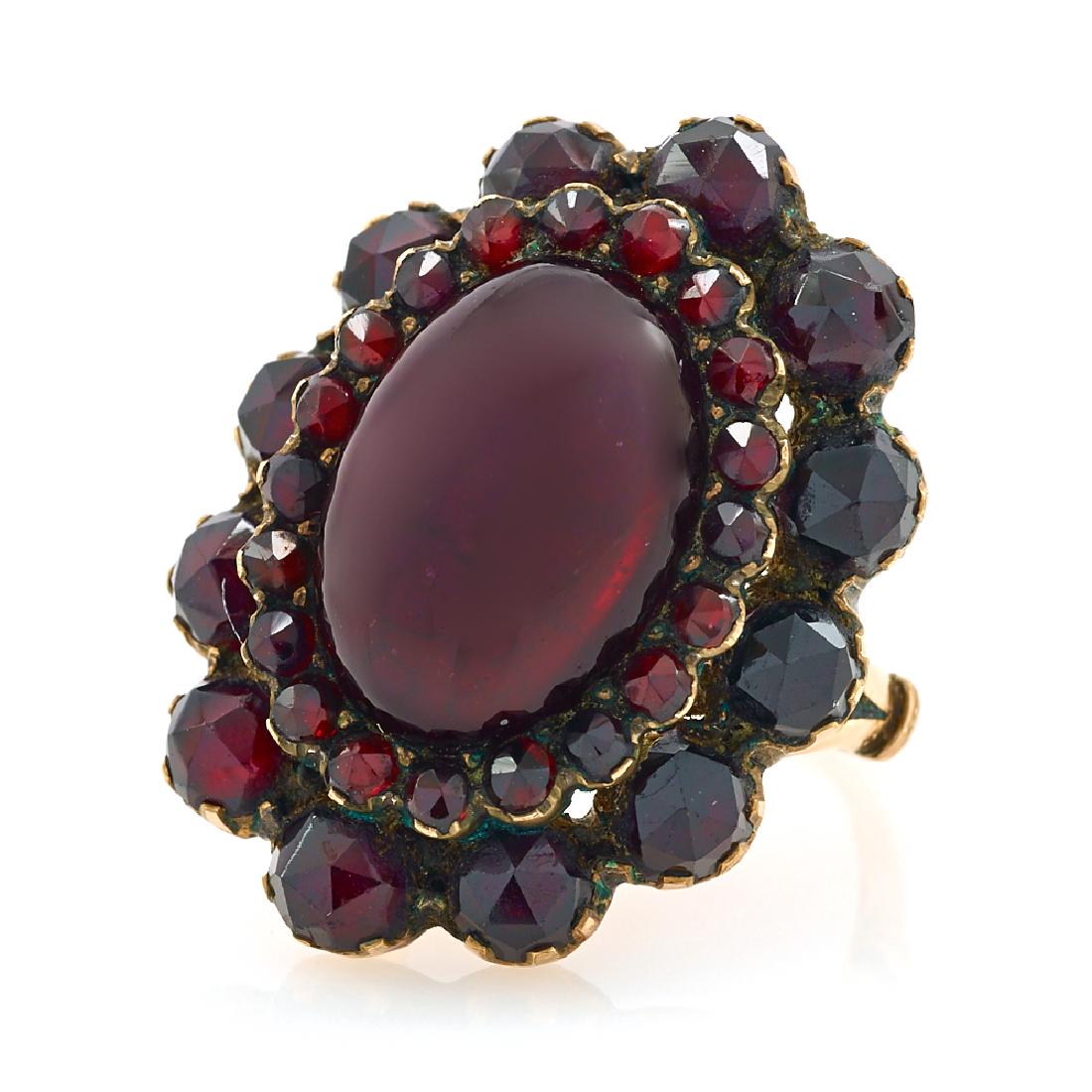 14k Yellow gold and bohemian garnet Victorian ring. (1 of 1)