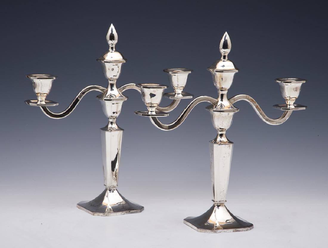 Pair of cased Old Friend sterling silver candlesticks (1 of 2)