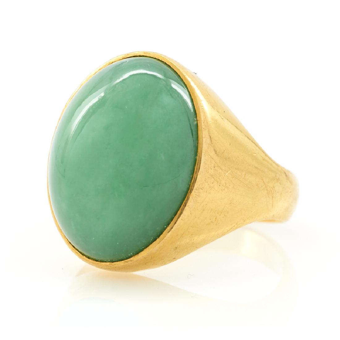 22k Yellow gold jade ring. (1 of 1)