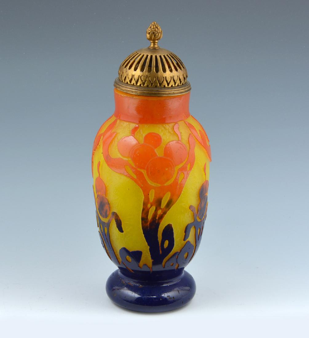 French cameo glass lamp signed Le Verre Francois (1 of 5)