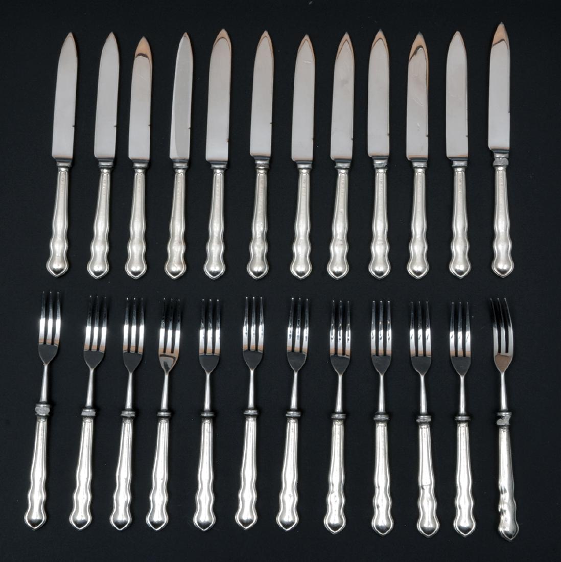 George V hammered sterling silver arts and crafts fruit (1 of 1)