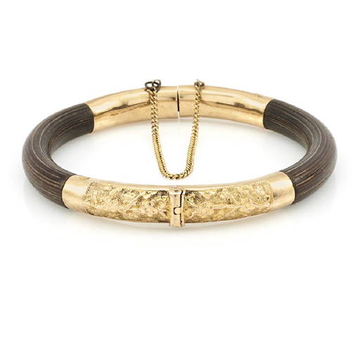 18k Yellow gold and elephant hair bangle bracelet - Sep 29, 2018 | San Rafael Auction Gallery in CA 18k Yellow gold and elephant hair bangle bracelet - Sep 29, 2018 | San Rafael Auction Gallery in CA