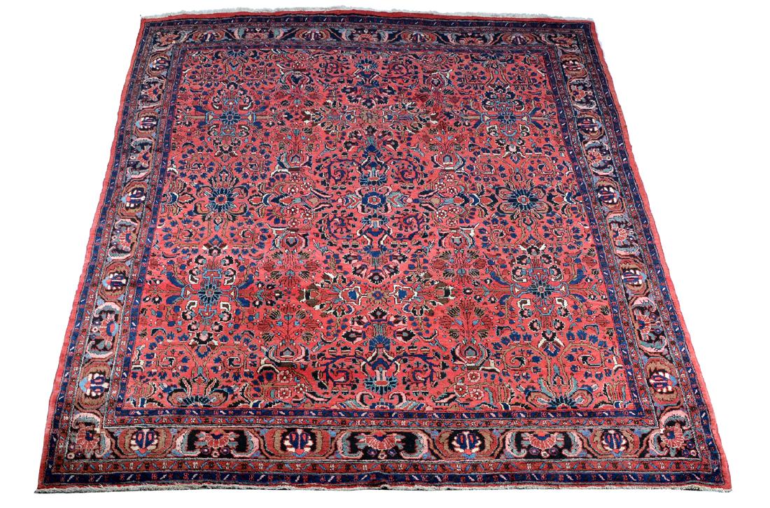 Lilihan room size carpet, appx 8' 8" x 11' 4".: Lilihan room size carpet. Measures appx 8' 8" x 11' 4". In good condition.