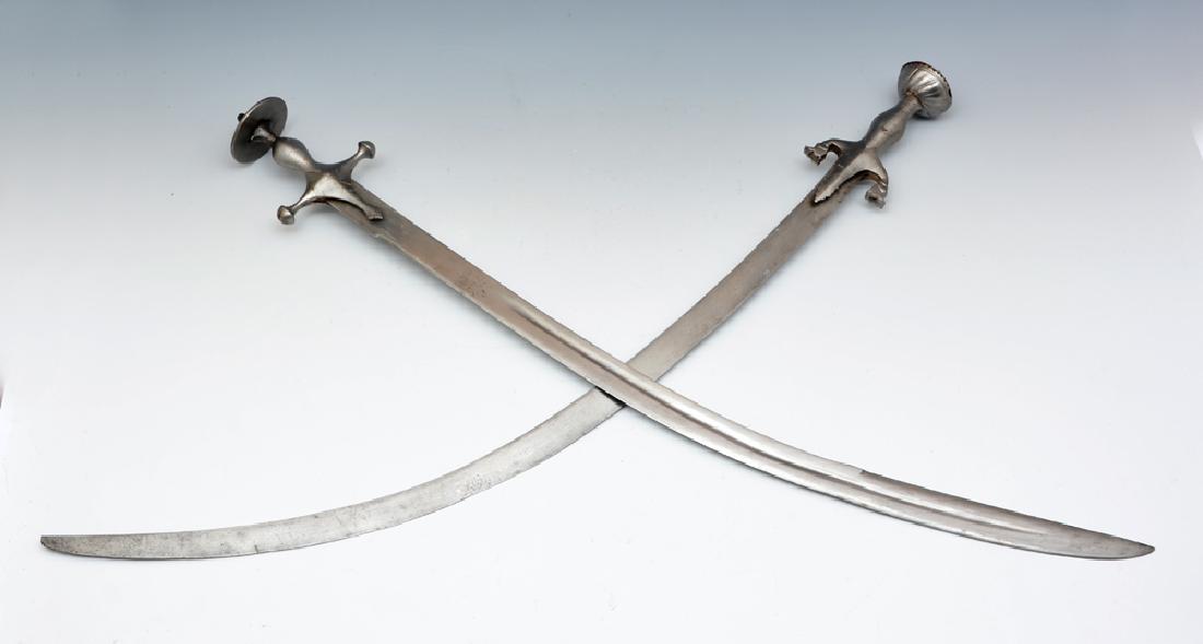 Indo Persian Tulwar swords (2) (1 of 5)