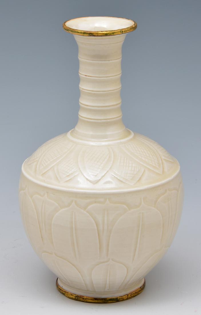 Ding-Type Carved Baluster Vase (1 of 3)