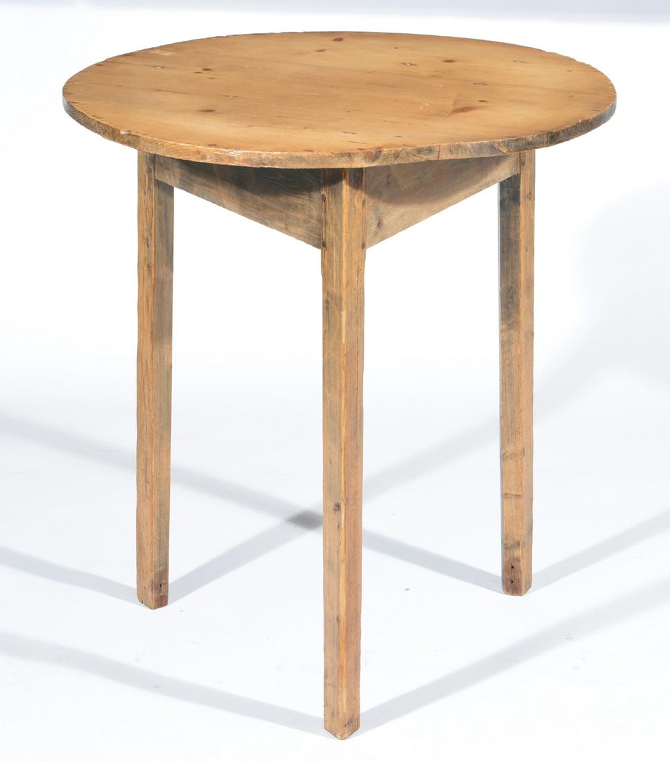 Round Pine Tavern Table with peg construction (1 of 2)