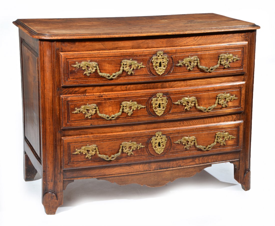 Early 19th c French Provincial Oak Chest of Drawers (1 of 3)