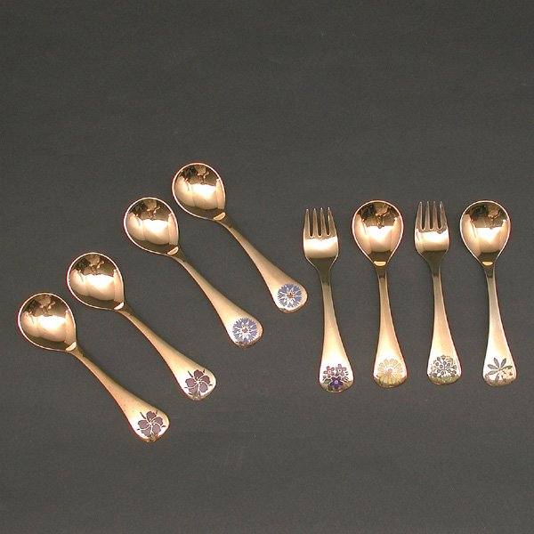 8 Georg Jensen Pcs. Annual Floral Flatware