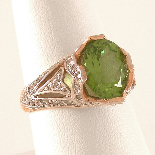 10 Karat Gold Peridot & Diamond Ring