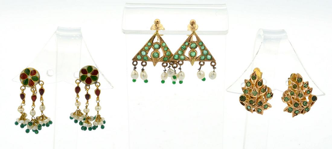 Three pair gold earrings 18k,14k, gemstones and mogul (1 of 4)