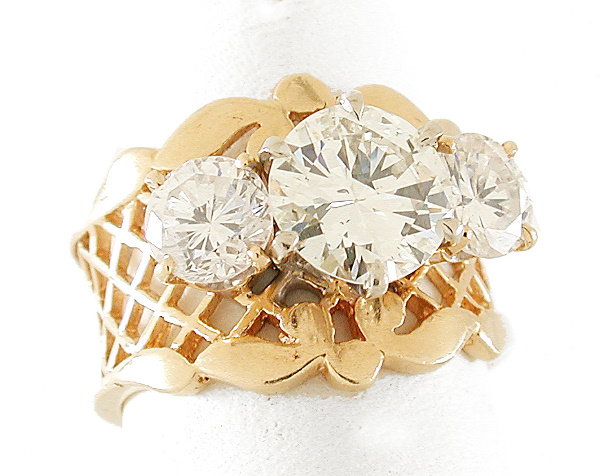 Three Stone Diamond Ring.
