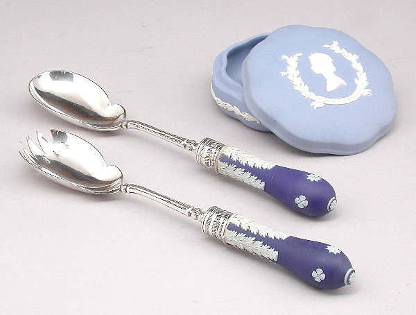 Wedgwood Coronation Box & Salad Servers