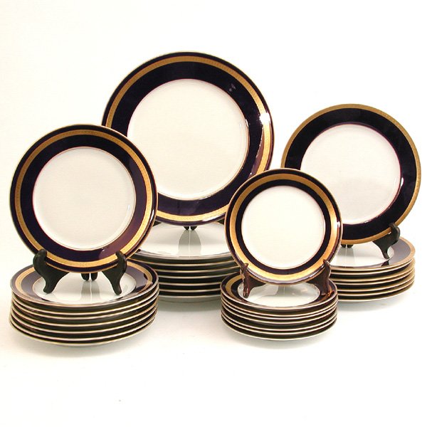 Rosenthal "Eminence" Cobalt Fine China Service: CHINA. Rosenthal "Eminence" Cobalt fine china service. 32 pieces consisting of eight 10 1/4" dinner plates, eight 7 3/4" dessert plates and eight 6 1/4" bread plates in the "Eminence" pattern by Rosen