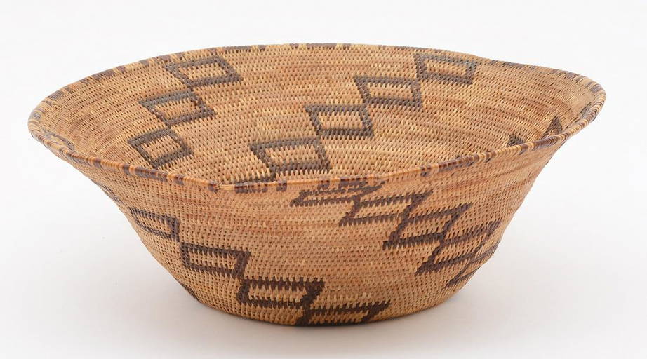 Pomo Native American Polychrome Single Rod Basket