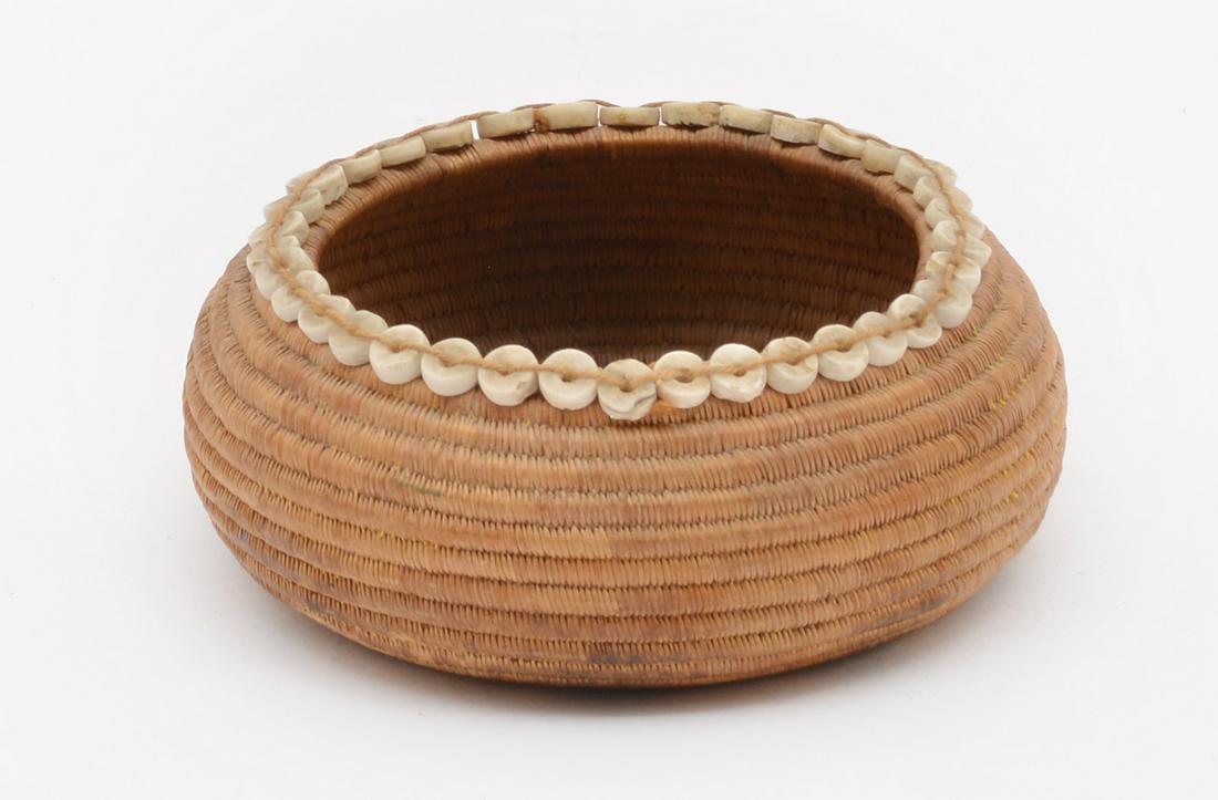 Pomo Native American ultra fine small tapered basket (1 of 3)