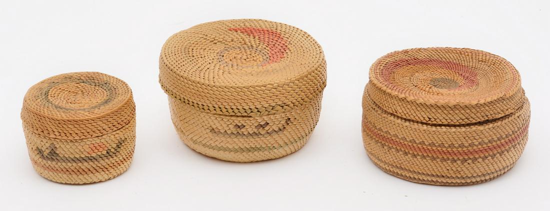 3 Nootka or Makah Native American round baskets (1 of 4)