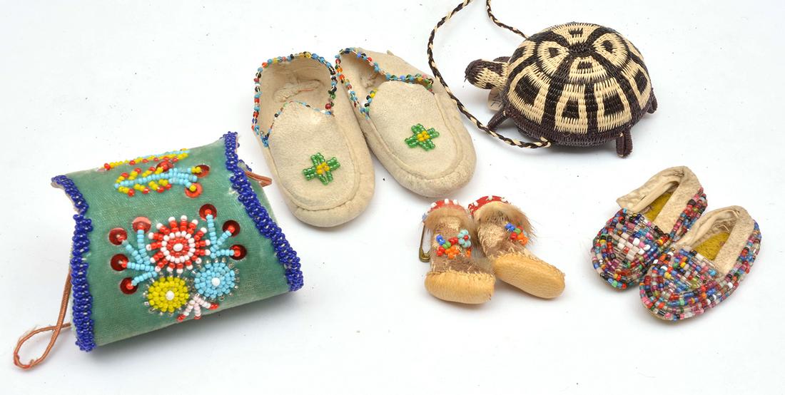 Native American mini moccasins, beadwork, quill, etc (1 of 3)