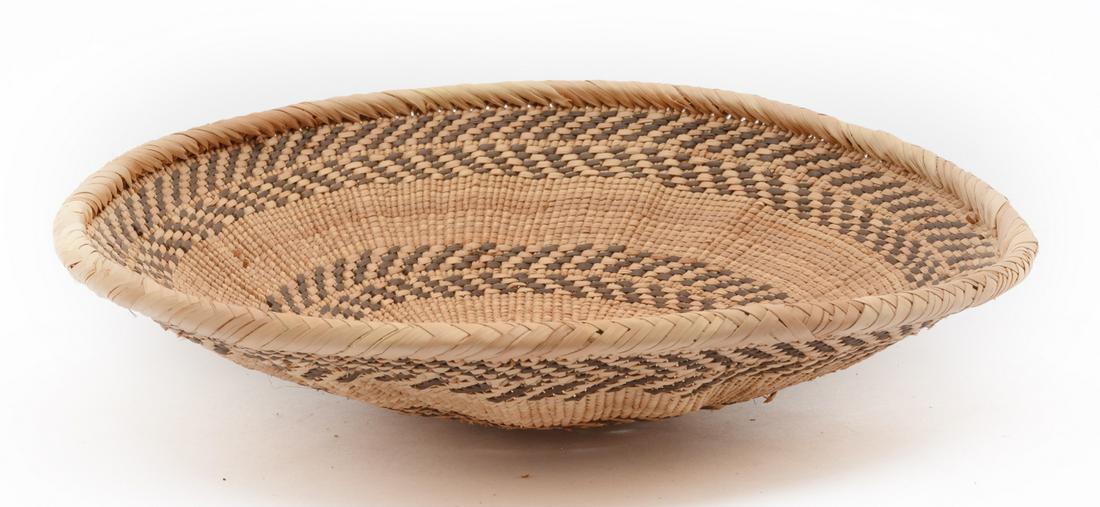 California Native American round basket bowl (1 of 3)