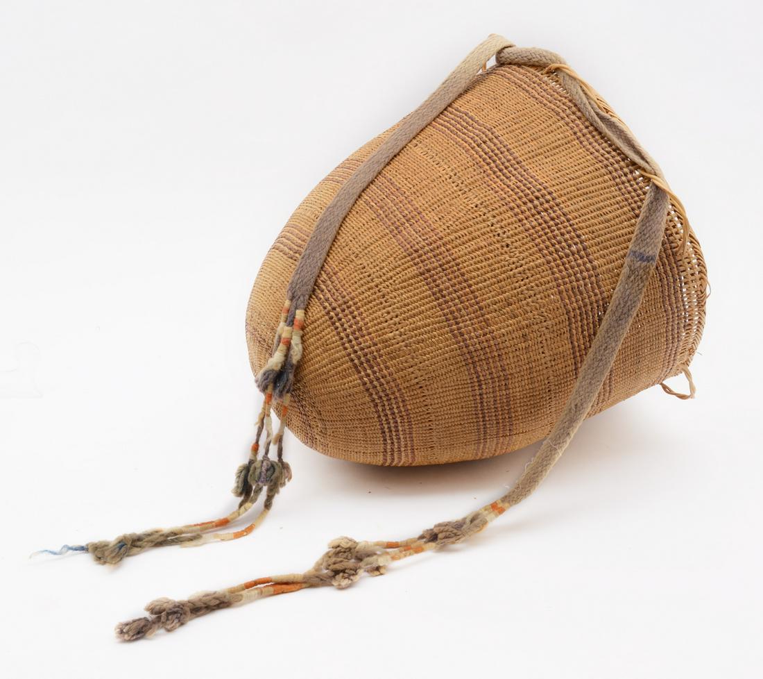 Yanomami (Amazon) shoulder basket (1 of 3)