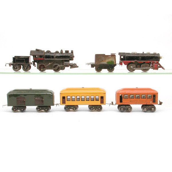 Lionel train set w/ 603 cars.: TRAIN. Lionel train set including: Engine And Tender, Electric, Sheet Metal, Orange Passenger (Roof Restored) 603, Dark Green (Restored) Parlor Car 603, Yellow (Restored) Parlor Car 603. Am Flyer Mech