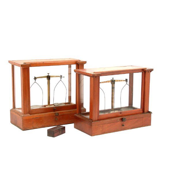 2 Mahogany Cased Balances: BALANCES. 2 Mahogany Cased Balances, 12"h x 15"w x 7"t & 14"h x 15"w x 7"t, very good condition.