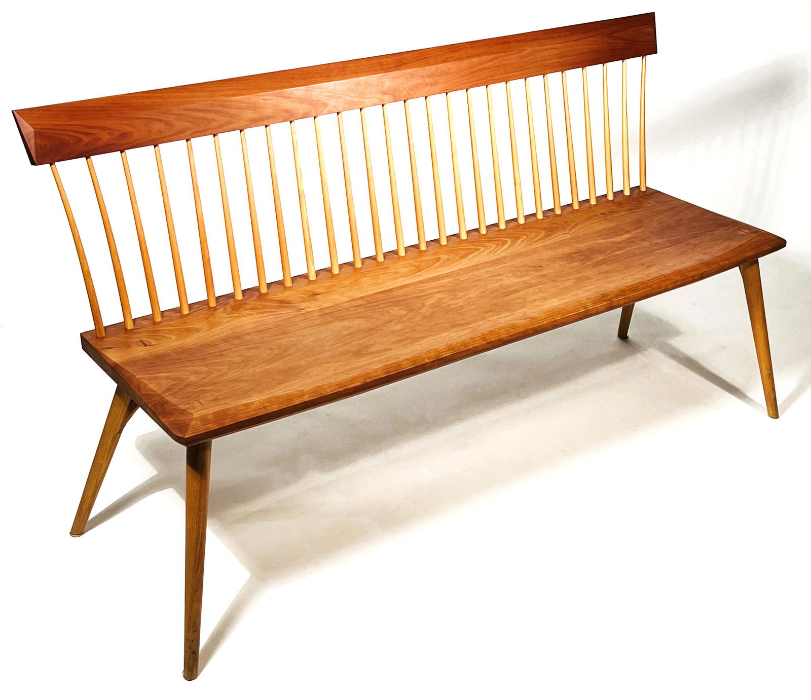 Thomas Moser Cherry Eastward Bench. (1 of 5)