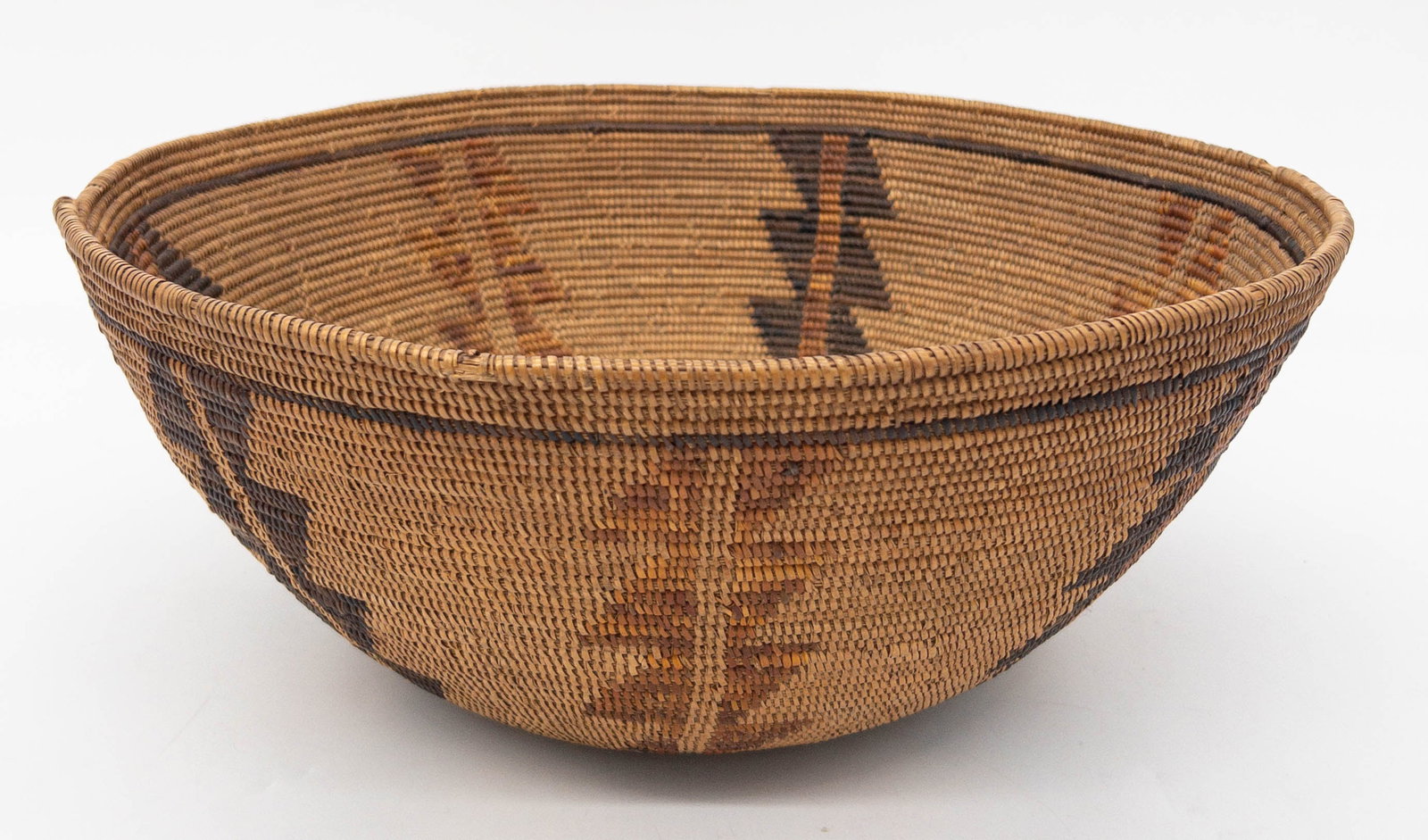 Yokuts Native American Polychrome Basket (1 of 6)