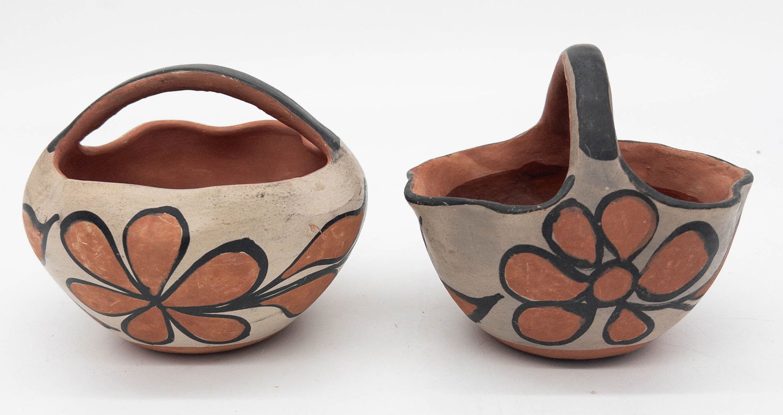 Native American Santo Domingo Pottery Vessels (1 of 5)