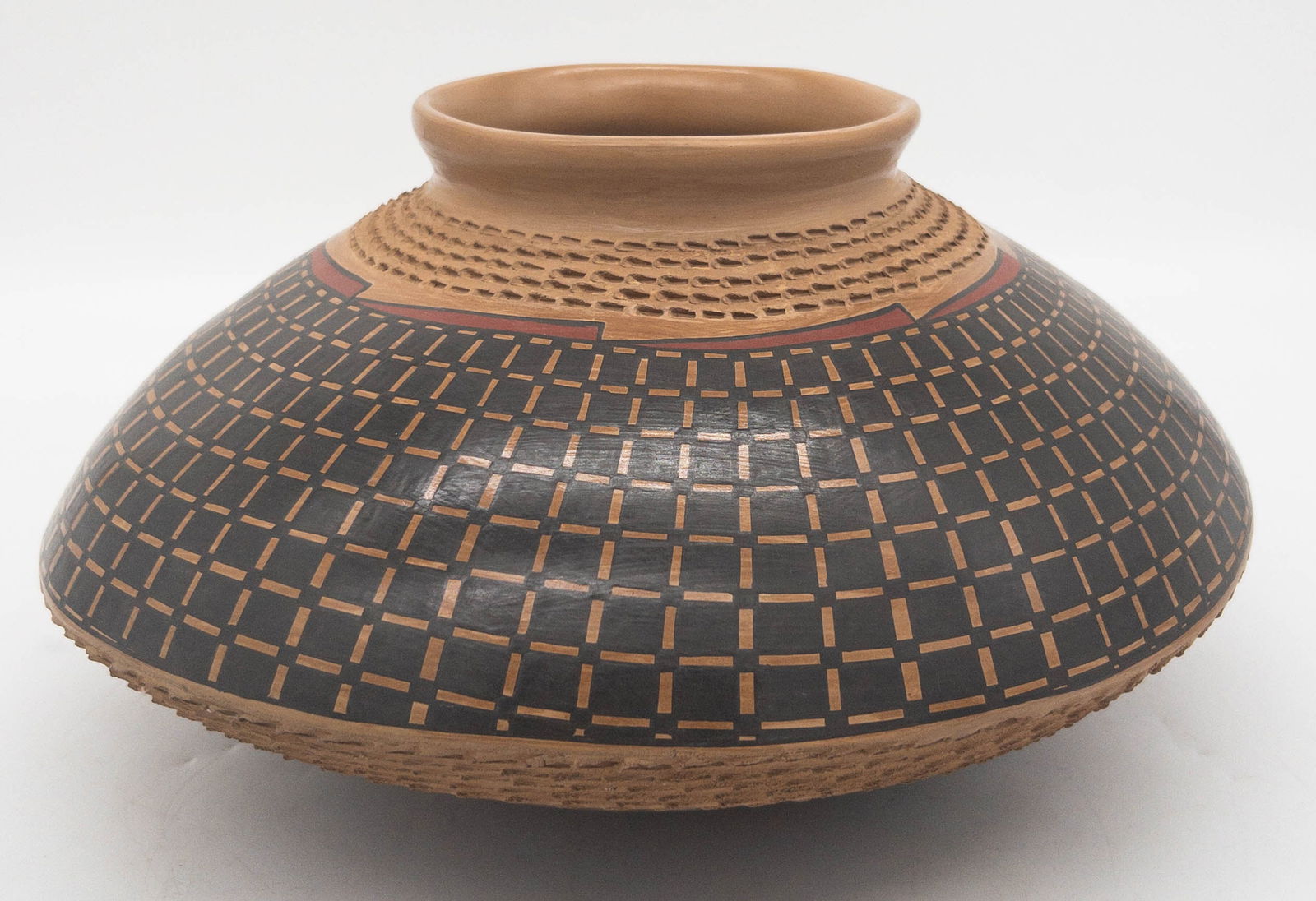 Israel Sandoval Mata Ortiz Pottery Bowl (1 of 5)