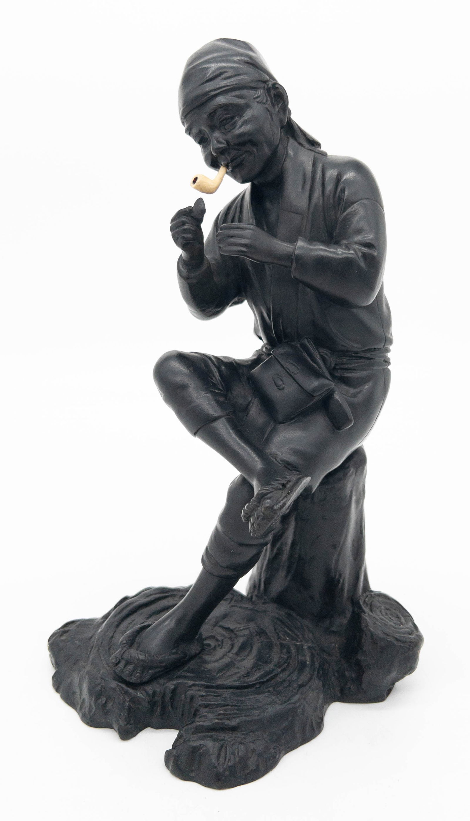 Japanese Bronze Sculpture of Man with Pipe: Japanese Bronze Sculpture of Man with Pipe Okimono. Meiji era (1868-1912). Signed as shown. Measures appx 11 1/4" tall. In very good original condition.