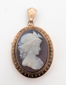 14k Rose gold Victorian cameo locket pendant