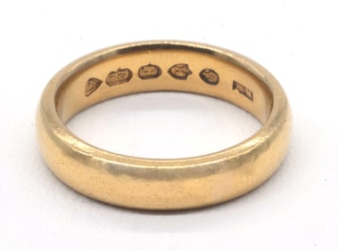 English 22k Gold Ring