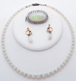 4pc Gold & Fire Opal Suite: Bead Necklace, Brooch, Earrings