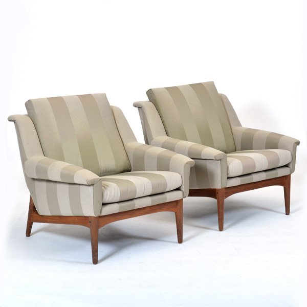 Danish modern bramin mobler teak sofa & arm chairs : lot 121